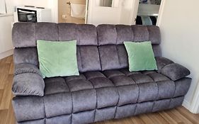 Hi 5 Victor Harbour Holiday Apartment